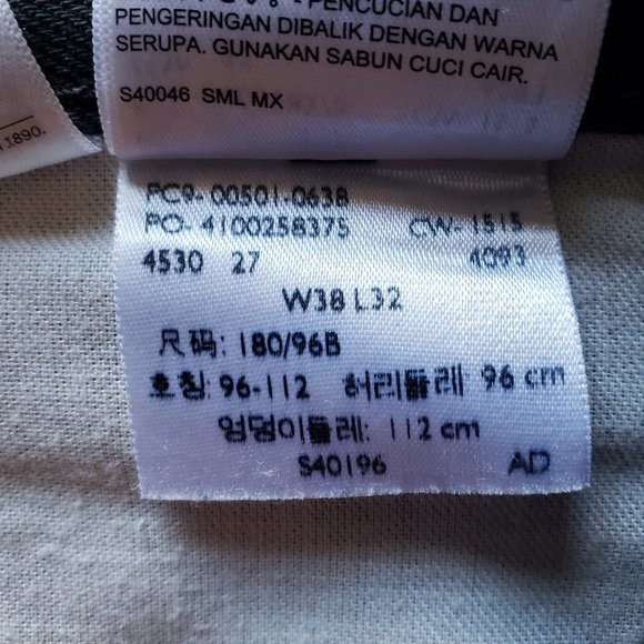 Levi 501 Button Fly - Picture 4 of 6